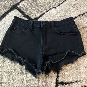 💙 KanCan Black High-Rise Distressed Raw Hem Short